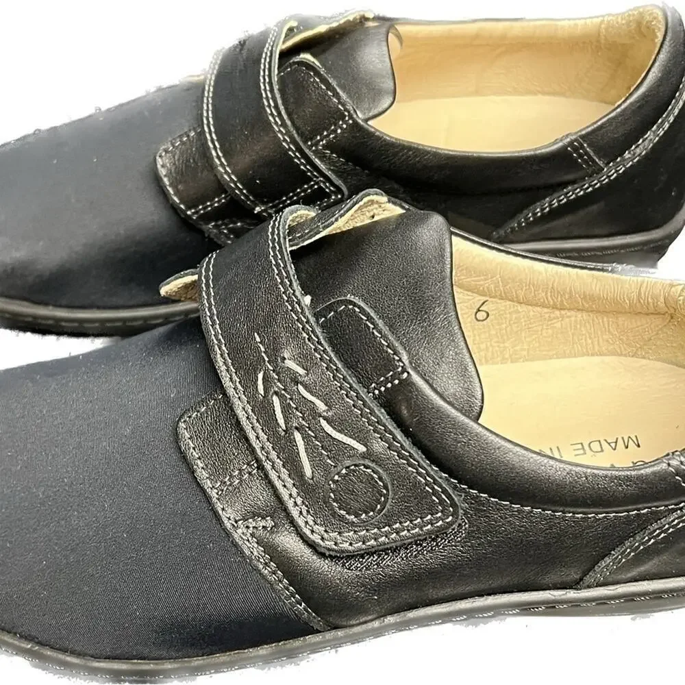 DAVID TATE GIRLS LEATHER “VELCRO” SHOE MADE IN ITALY SIZE 6 NWOT